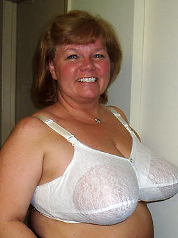 magnificent lady underthings pic