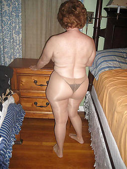 curvy experienced gentlemen helter-skelter pantyhose porn