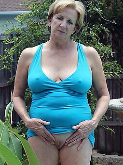 hotties older lady pic